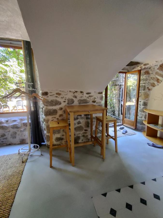 Rendez-Vous Sous Le Tilleul, En Cevennes. Molieres-Cavaillac Kültér fotó